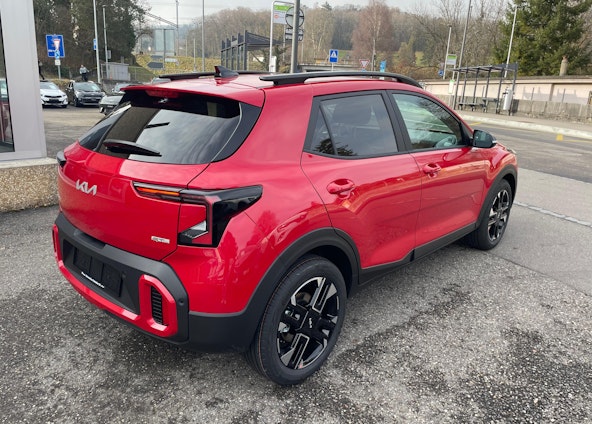 Vehicle image 2 Vehicle image 2