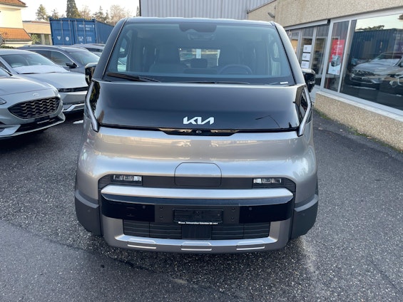 Vehicle image 4 Vehicle image 4