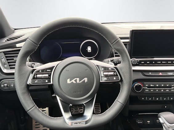 Vehicle image 4 Vehicle image 4