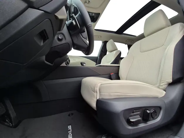 Lexus RX 450h+ Excellence