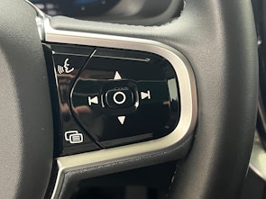 Vehicle image VOLVO XC90 2.0 T8 TE Plus Dark eAWD