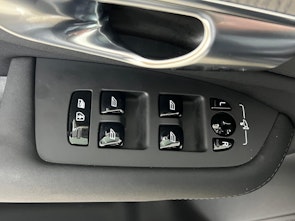 Vehicle image VOLVO XC90 2.0 T8 TE Plus Dark eAWD