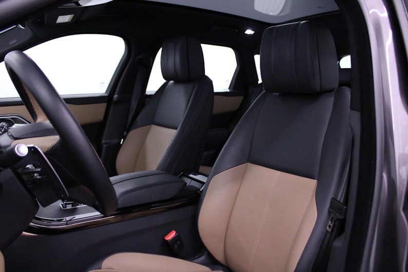 Vehicle image LAND ROVER RANGE ROVER VELAR