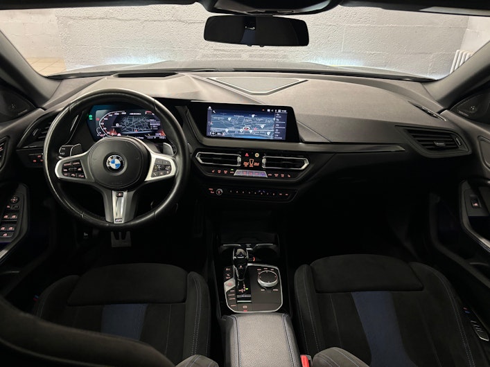 Vehicle image BMW 2 SERIES