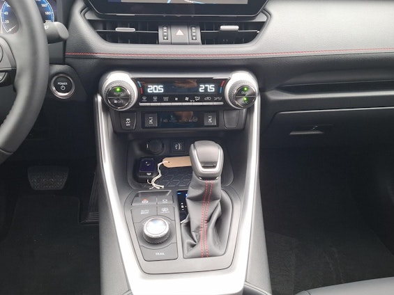 Vehicle image 9 Vehicle image 9