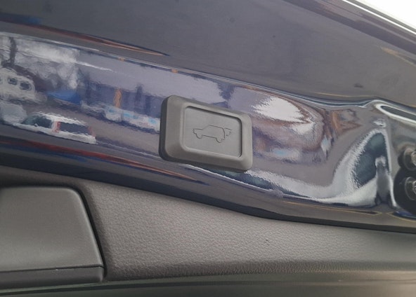 Vehicle image 12 Vehicle image 12