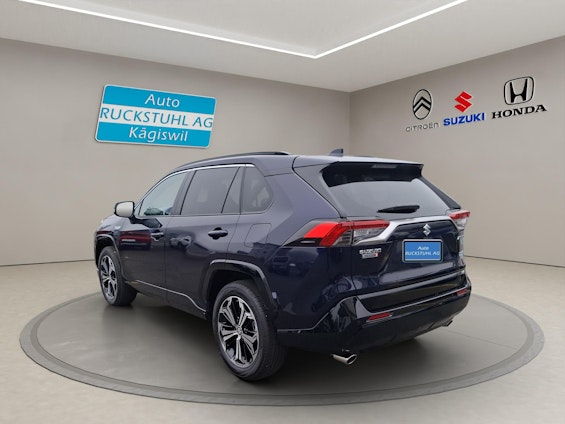 Vehicle image 4 Vehicle image 4