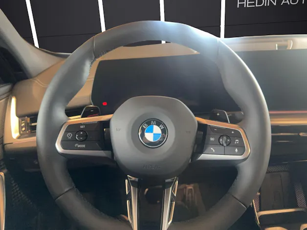 BMW X2 20d xDrive paddles