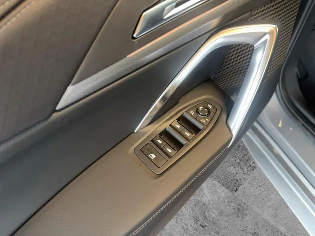 BMW X2 20d xDrive paddles