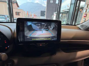 Toyota Yaris 1.5 VVT-i HSD Trend
