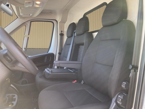 Vehicle image 10 Vehicle image 10