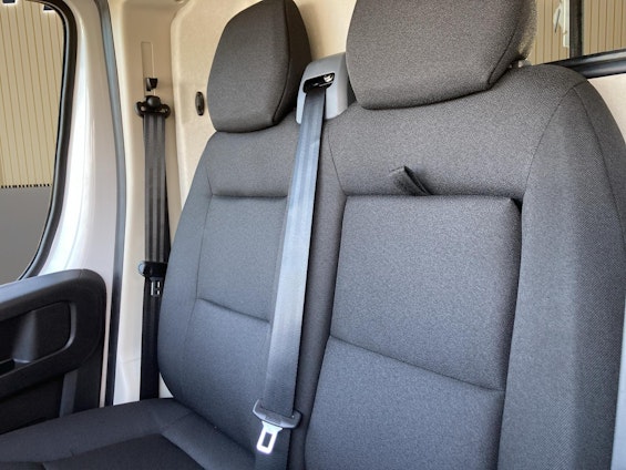 Vehicle image 11 Vehicle image 11