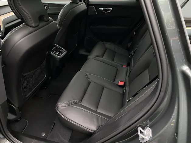Volvo XC60 2.0 B5 MH Ultra Dark AWD