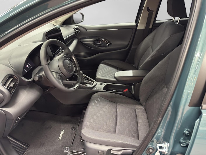 Vehicle image TOYOTA YARIS