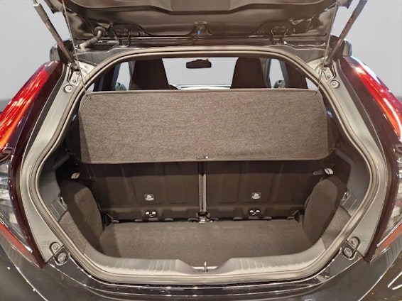 Vehicle image 14 Vehicle image 14