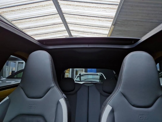 Vehicle image 19 Vehicle image 19