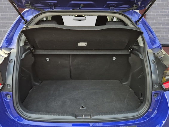 Vehicle image 10 Vehicle image 10