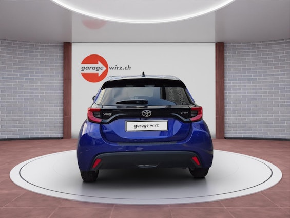 Vehicle image 3 Vehicle image 3