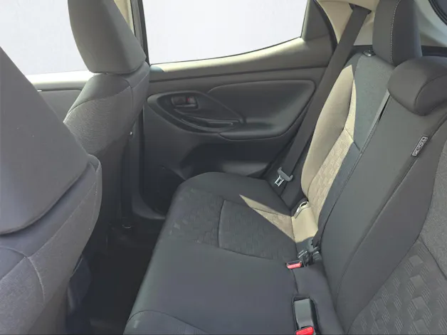 Toyota Yaris 1.5 VVT-i HSD Trend