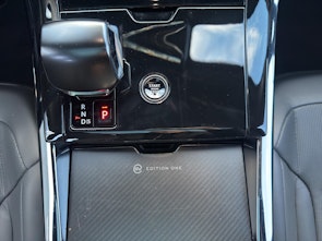 Vehicle image LAND ROVER Range Rover Sport 4.4 V8 SV Edition One Carbon