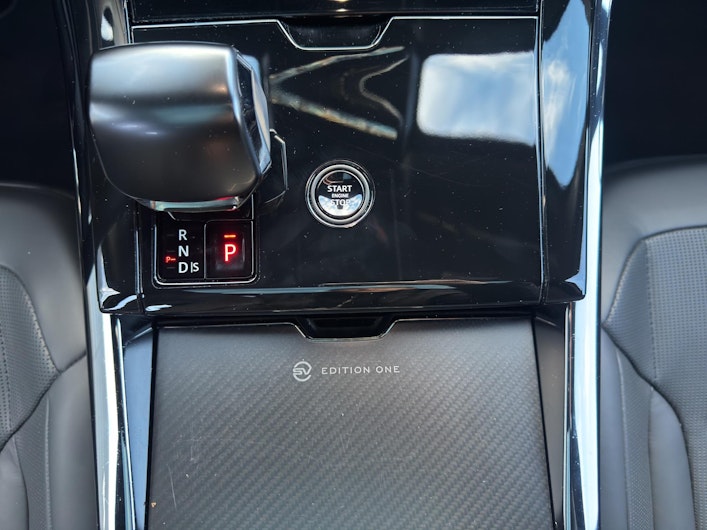 Vehicle image LAND ROVER RANGE ROVER SPORT