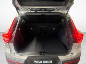 Vehicle image VOLVO XC40 2.0 B3 MH Core