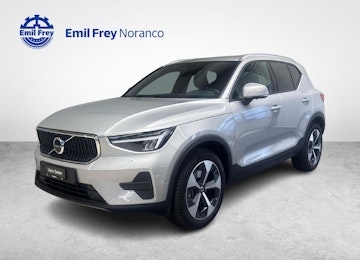 Vehicle image VOLVO XC40 2.0 B3 MH Core Vehicle image VOLVO XC40 2.0 B3 MH Core