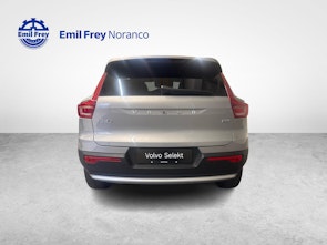 Vehicle image VOLVO XC40 2.0 B3 MH Core