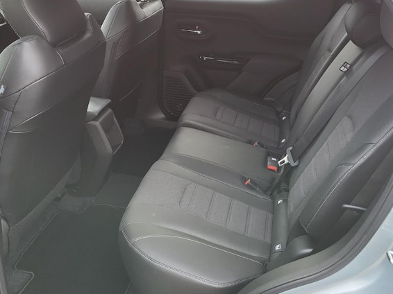 Vehicle image 14 Vehicle image 14