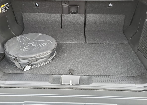 Vehicle image 15 Vehicle image 15