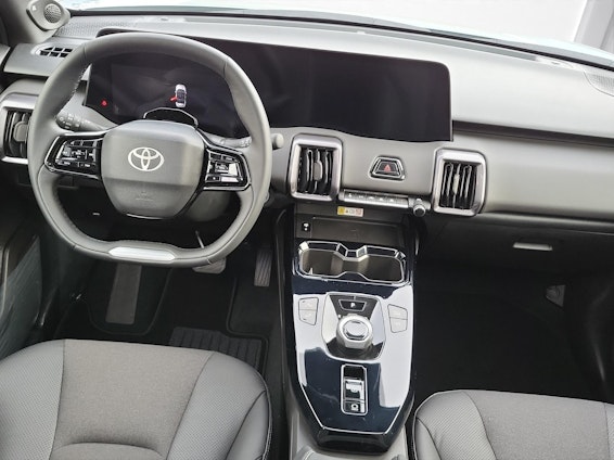 Vehicle image 13 Vehicle image 13