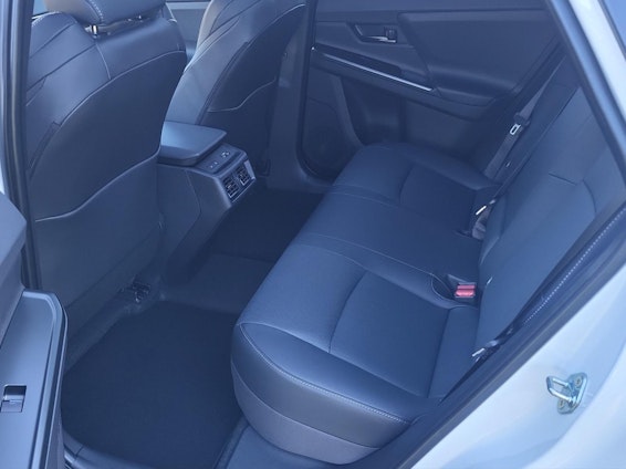 Vehicle image 14 Vehicle image 14