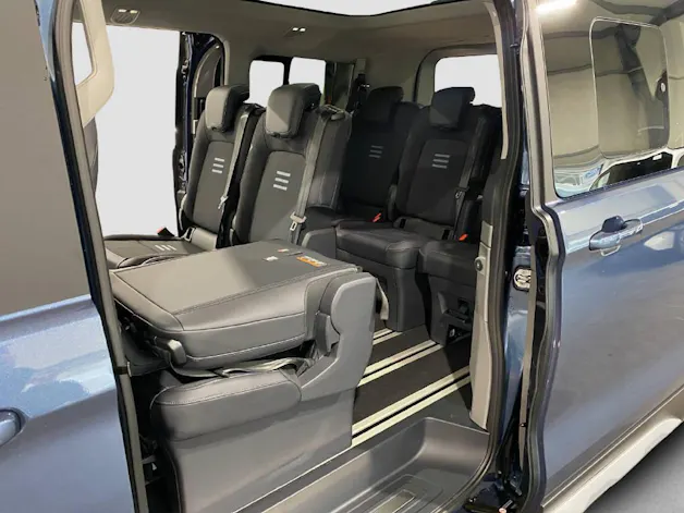 Ford Tourneo Custom Bus 320 L1 2.0 EcoBlue 170 PS Active 4x4