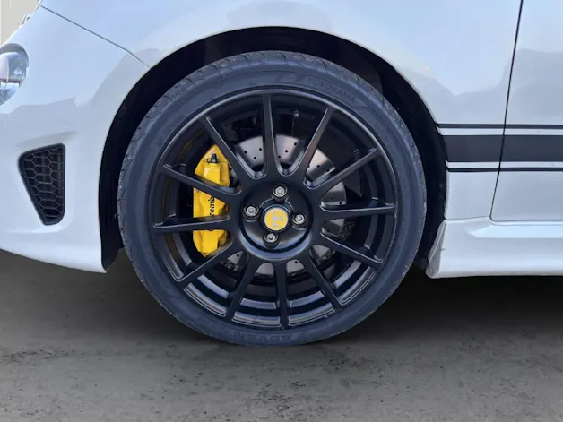 Fiat 595 Abarth 1.4 T-Jet 180 Competizione