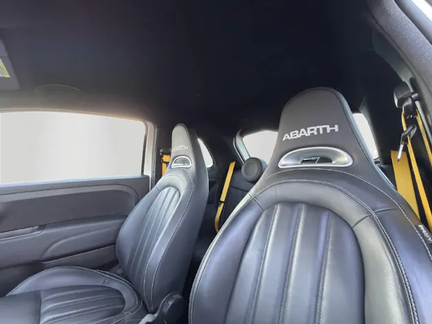 Fiat 595 Abarth 1.4 T-Jet 180 Competizione