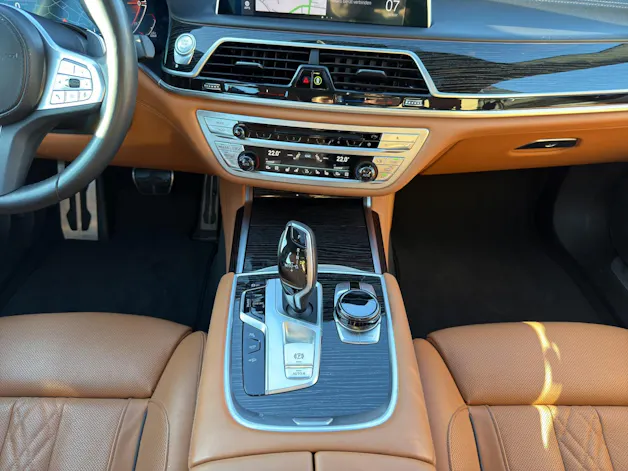 BMW 730d xDrive 48V M Sport Steptronic