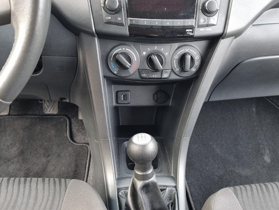 Vehicle image 11 Vehicle image 11