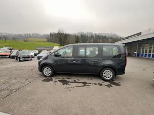 Hyundai Staria Wagon 1.6 T-GDi HEV Amplia A