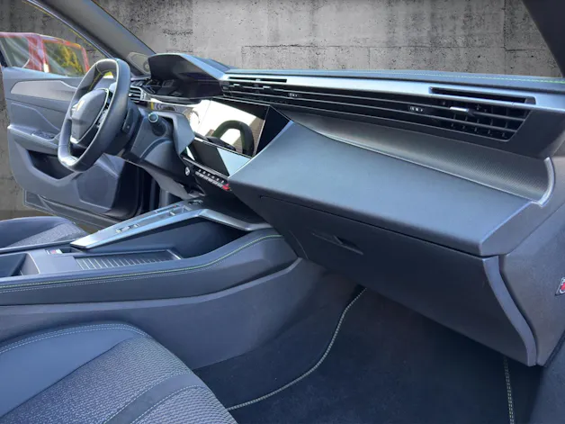 Peugeot 308 SW 1.6 PHEV 180 GT *PANO-DACH*