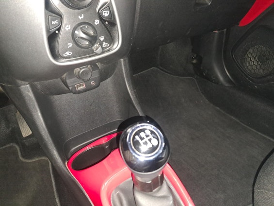 Vehicle image 13 Vehicle image 13