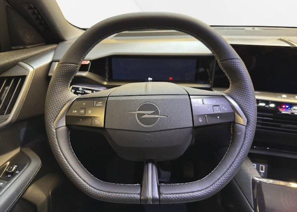 Vehicle image 5 Vehicle image 5