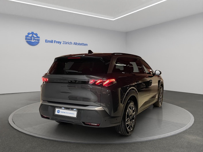 immagine del veicolo PEUGEOT 5008