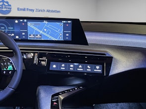 Vehicle image PEUGEOT 5008 1.2 Hybrid GT