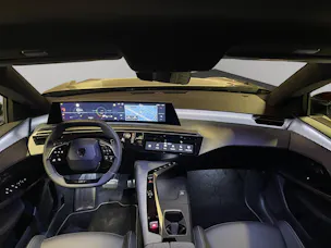 Peugeot 5008 1.2 Hybrid GT