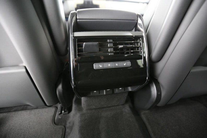 Vehicle image LAND ROVER RANGE ROVER SPORT