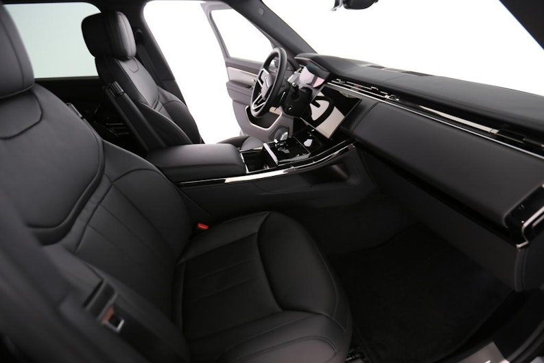 Vehicle image LAND ROVER RANGE ROVER SPORT