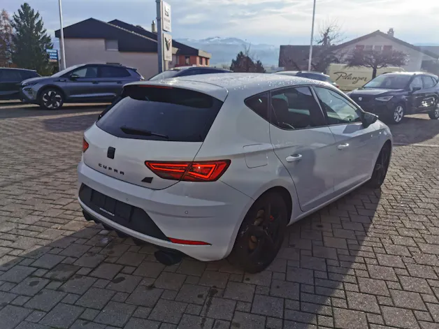 SEAT Leon 2.0 TSI 300 Cupra