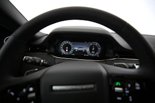 Fahrzeugbild LAND ROVER Range Rover Evoque 2.0 D 165 Dynamic SE