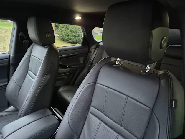 Land Rover Range Rover Evoque 2.0 T R-Dynamic SE