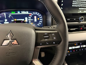 Vehicle image MITSUBISHI Outlander 2.4 PHEV Instyle 4x4 " Roues hiver gratuites !!